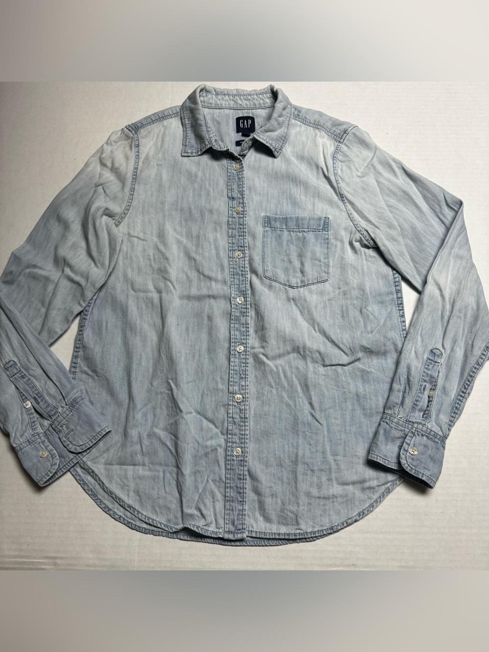 GAP Women's Small Perfect Shirt In Blue, Lightweight, Light Wash Denim